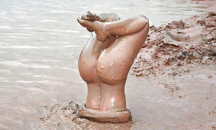25P Not your average porn pics 16