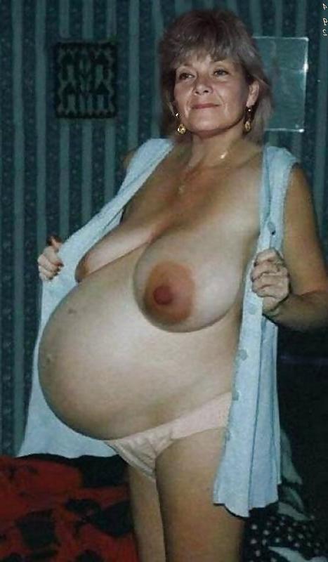 25P Not your average porn pics 16
