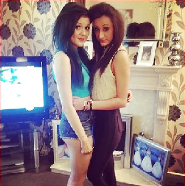 25P Love girls in leggings CLOSE-UPS