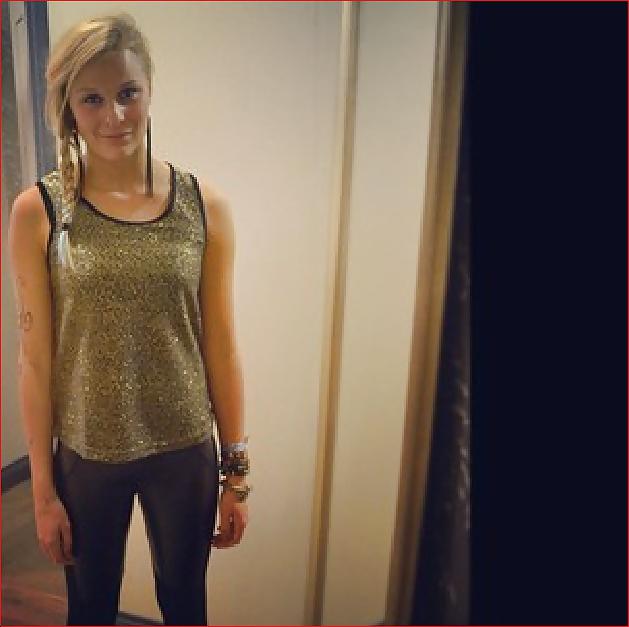 25P Love girls in leggings CLOSE-UPS