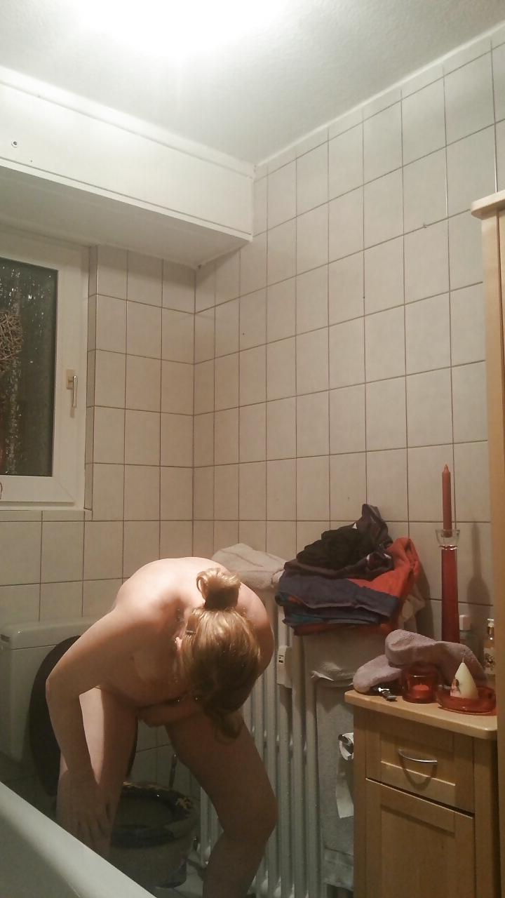 25P Moom on shower - hidden spy cam - big tits