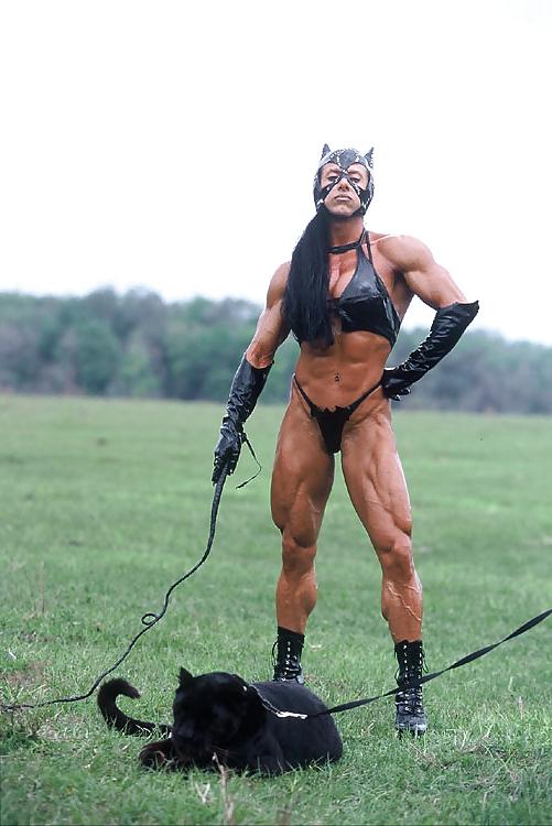 11P Dominatrix musclegirl 