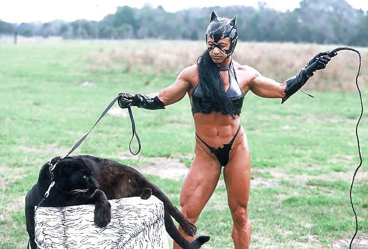 11P Dominatrix musclegirl 