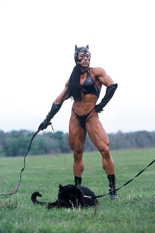 11P Dominatrix musclegirl 