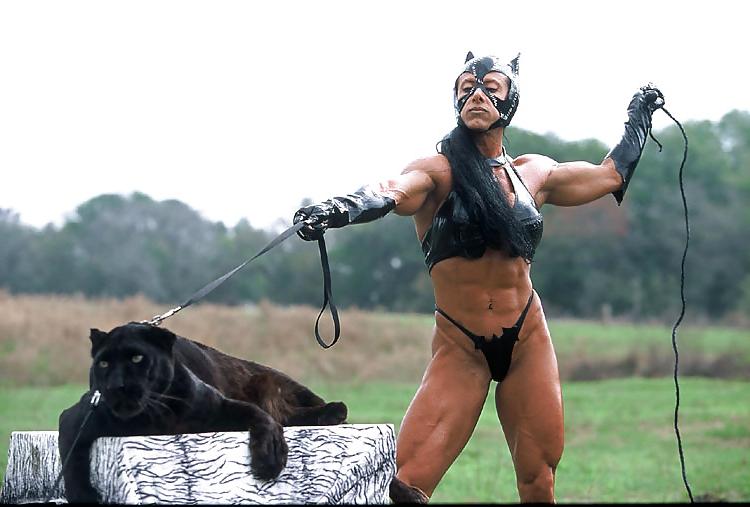 11P Dominatrix musclegirl 