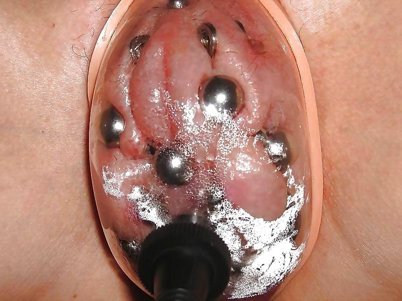 25P Pierced Nipples and Pussy's 6