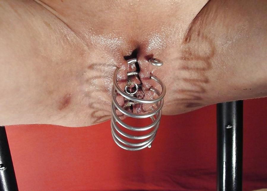 25P Pierced Nipples and Pussy's 10