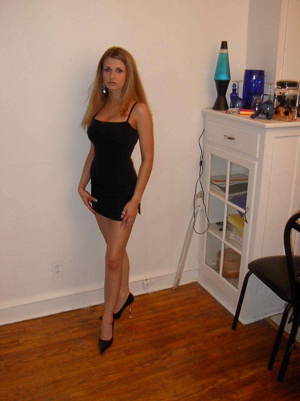 10P Amanda In Short Skirt # 3
