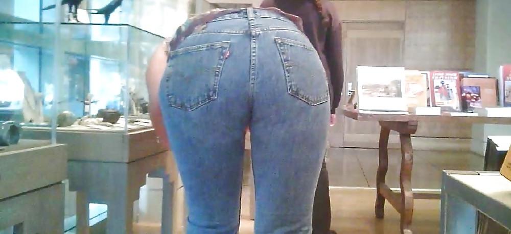 6P Bend over Jeans Milf