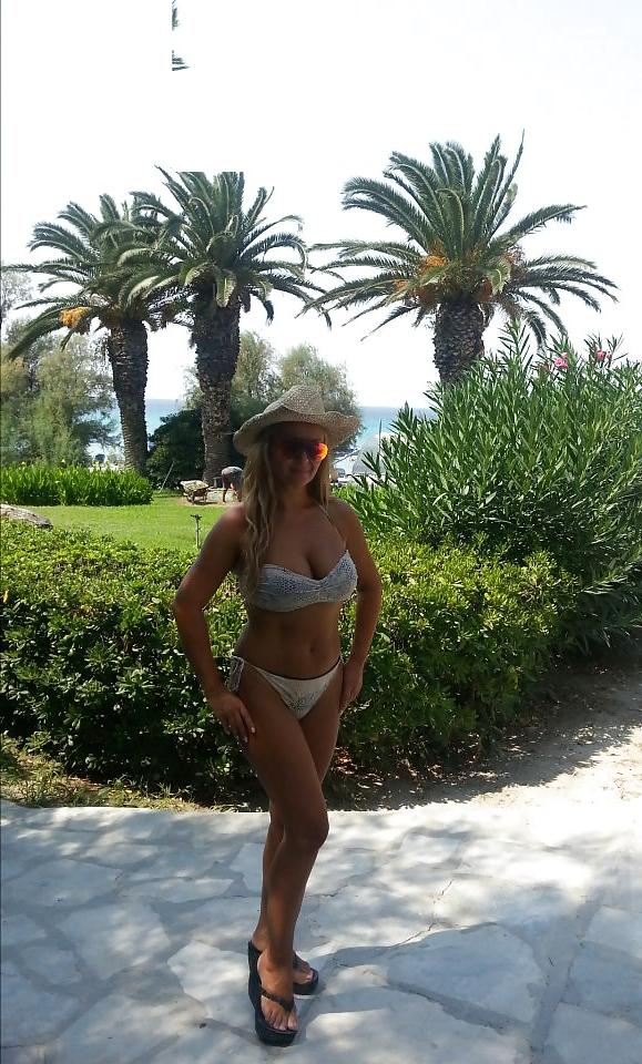 25P My friends mom very hot