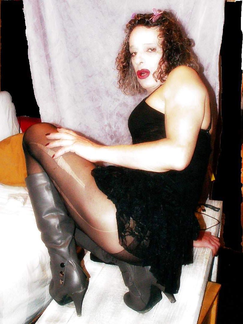 18P Shemale tranny from Italy