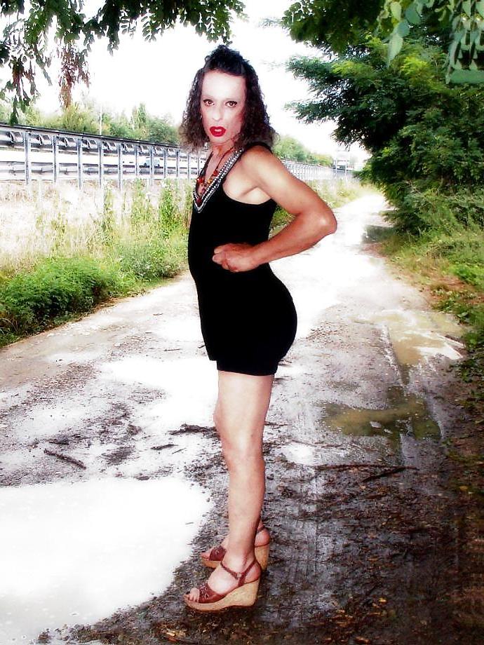 18P Shemale tranny from Italy