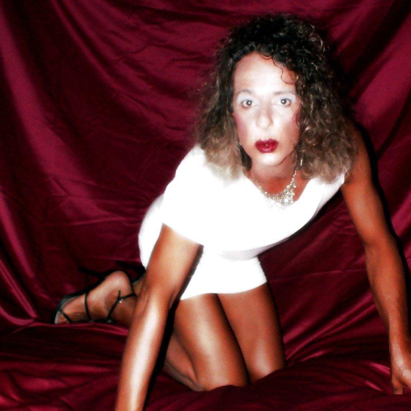 18P Shemale tranny from Italy