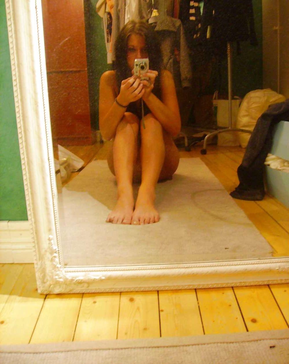 12P Add me on myflirtcrowd.com