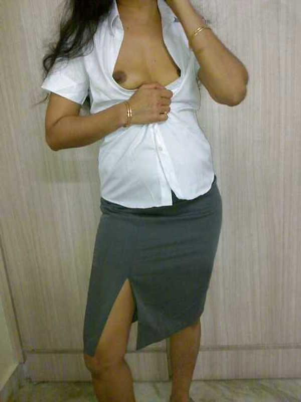 16P Shy homely wife...