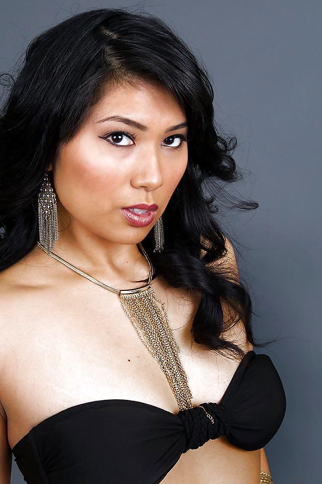 9P Perfect Pinay loves to drink cum!