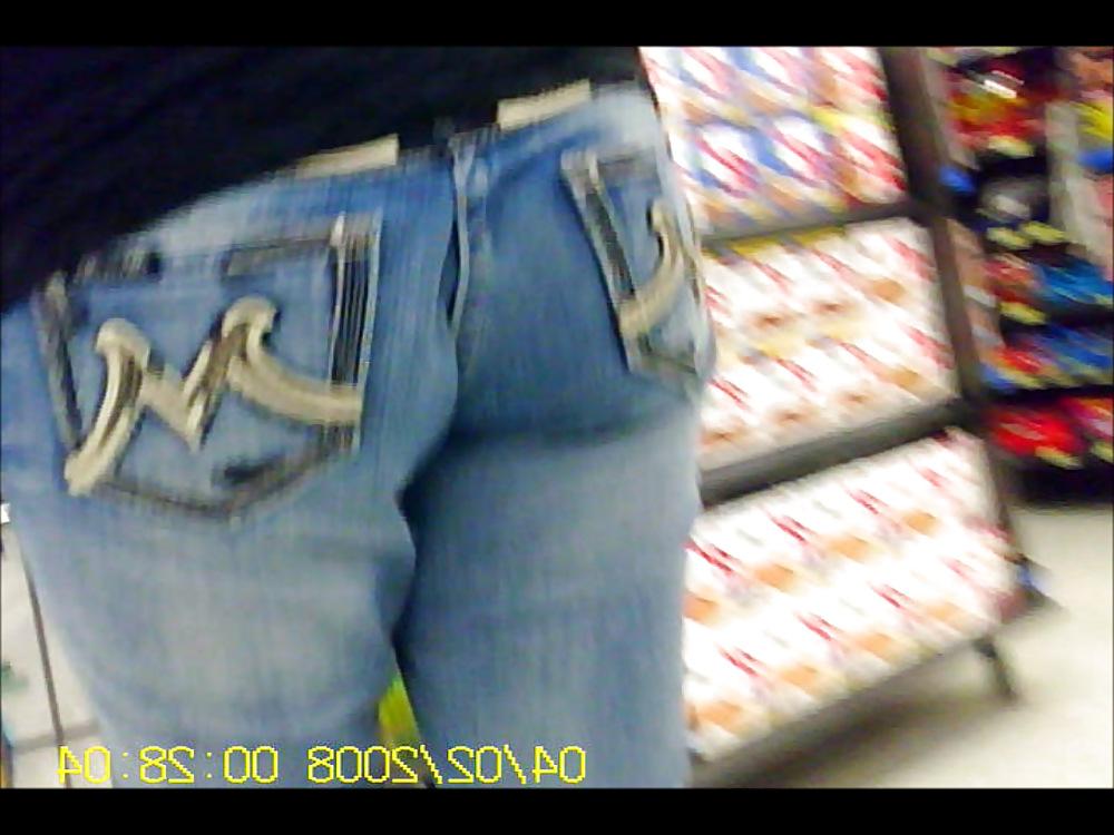 25P Sexy Blonde Milf Great Ass