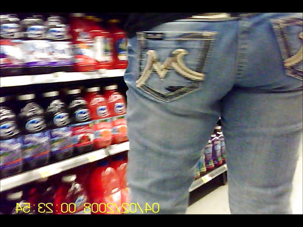 25P Sexy Blonde Milf Great Ass