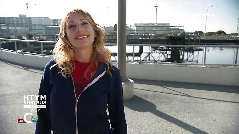 21P Kari Byron Being gorgeous