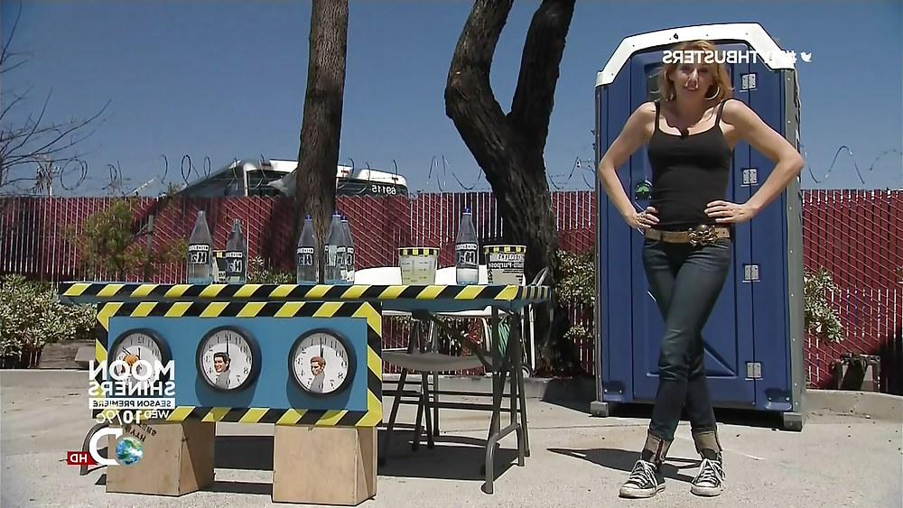 21P Kari Byron Being gorgeous