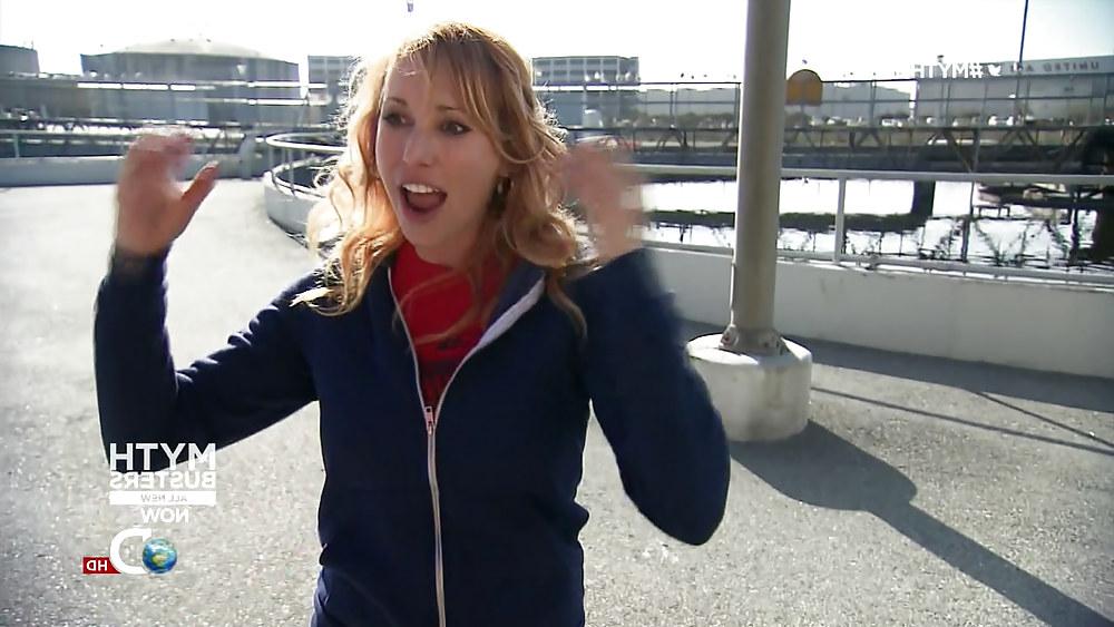 21P Kari Byron Being gorgeous