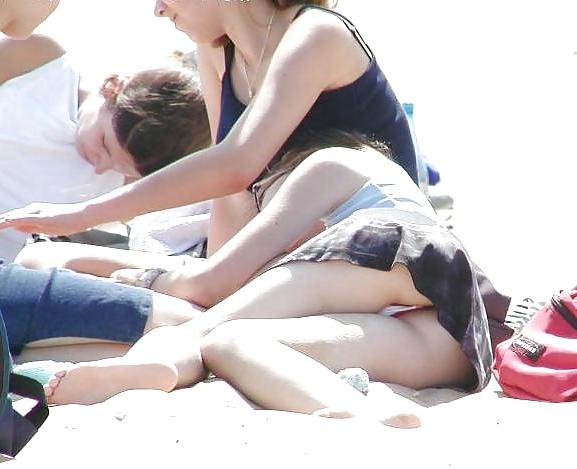 25P Upskirt Teen 3