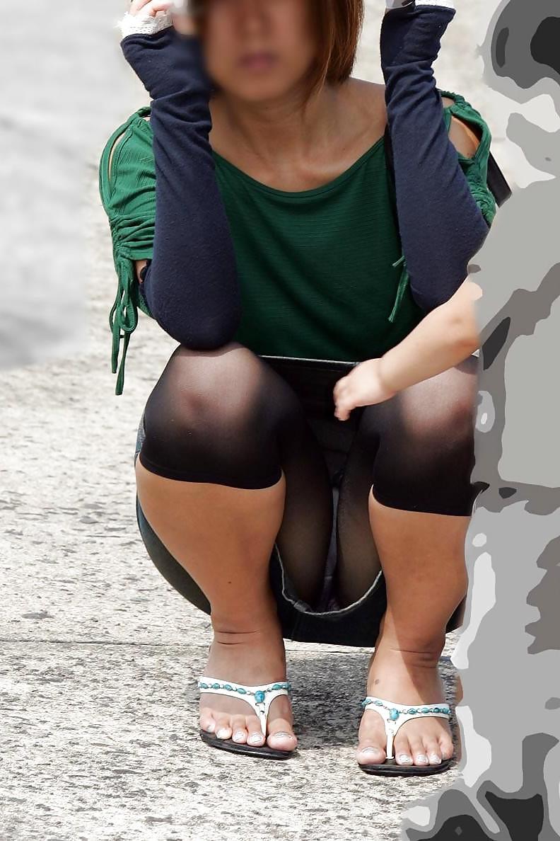 25P Upskirt Teen 3