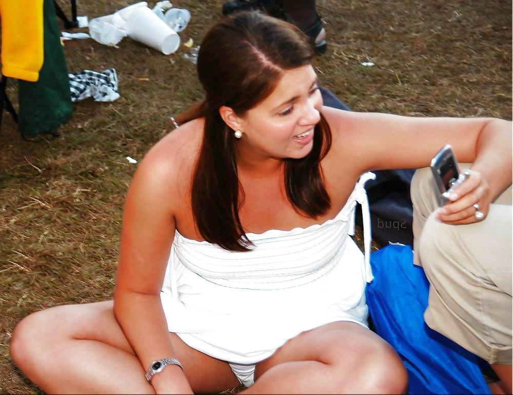 25P Upskirt Teen 3