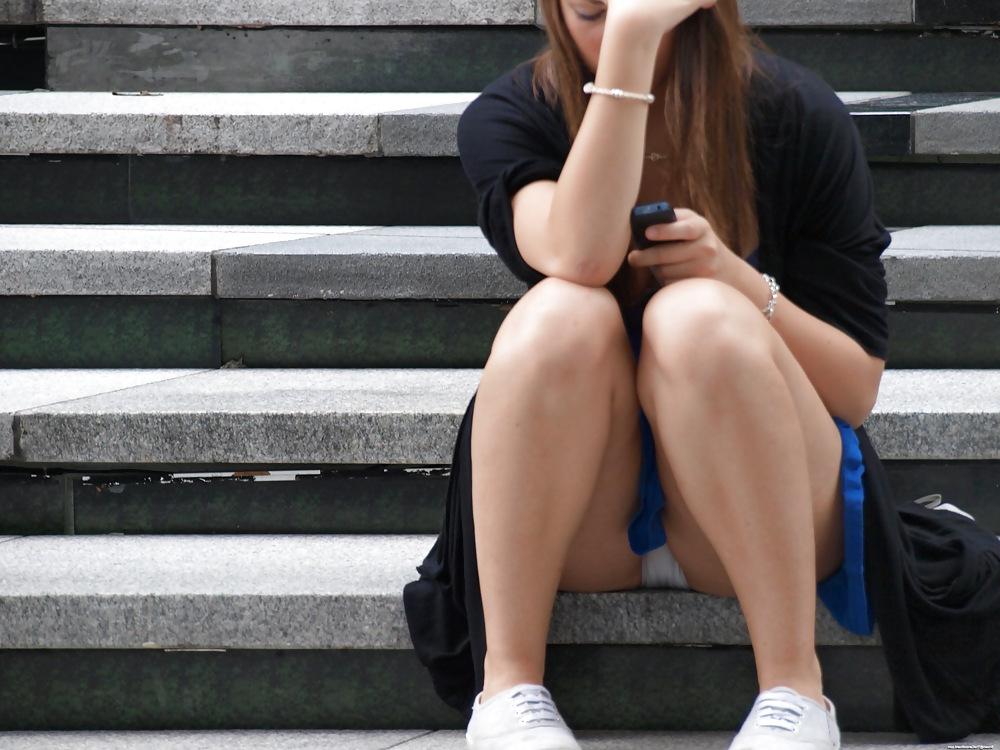 25P Upskirt Teen 3