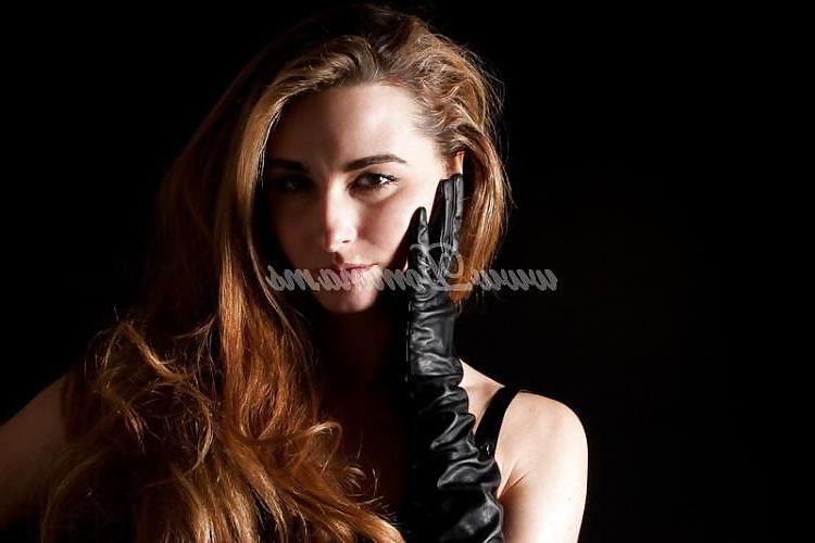 25P Mistress Adrienne Hot Fetish Domme