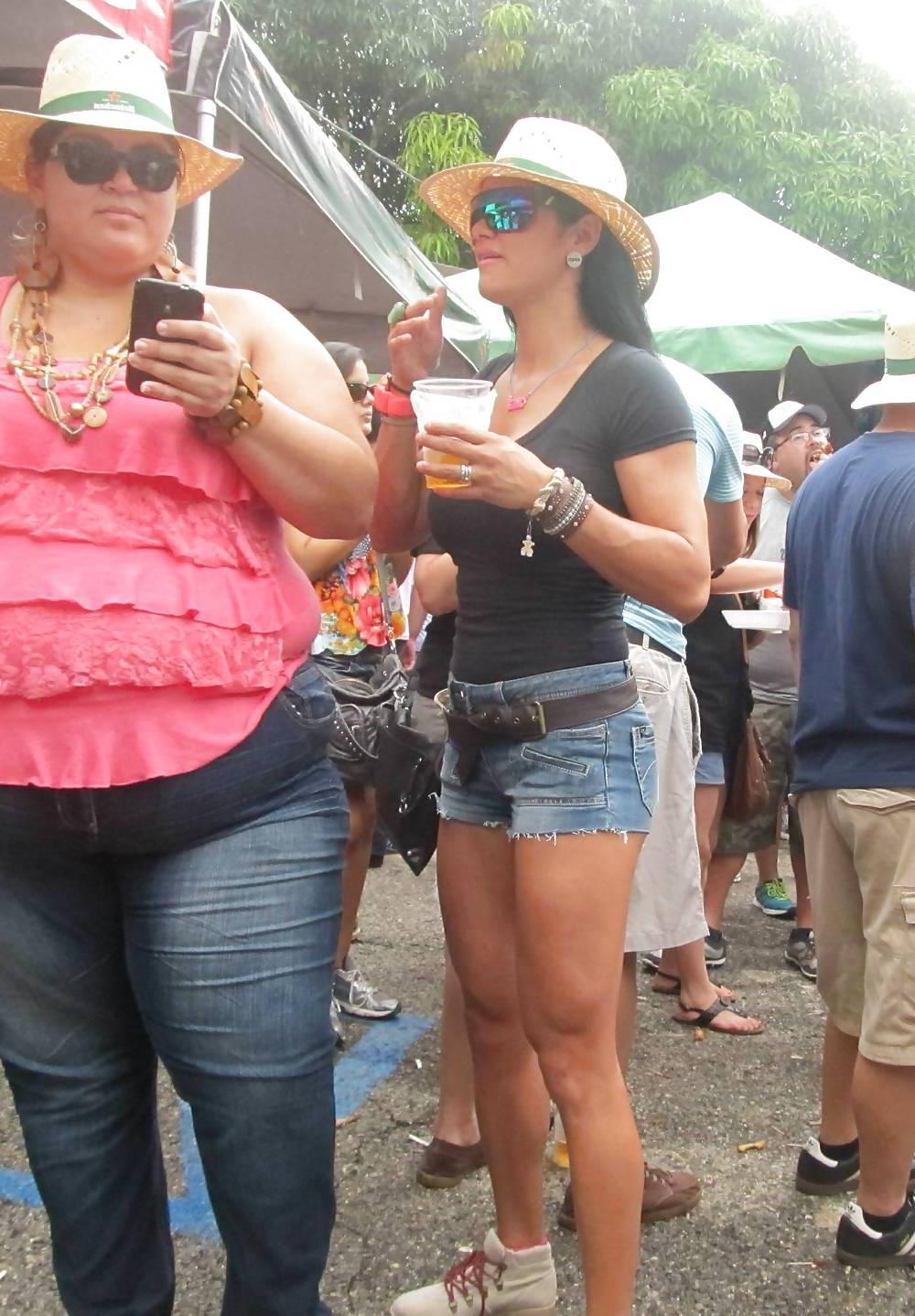 25P Legs in some sexy shorts...