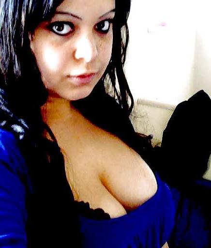 25P 21 years old Big Boobed London Hooker