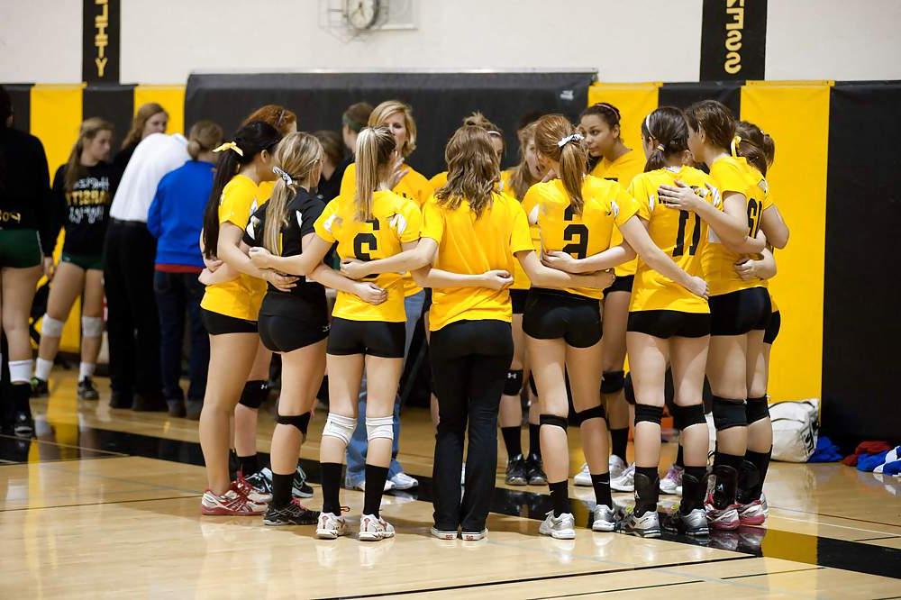 18P MANY ASSES (VOLLEYBALLS TEENS PLAYERS)