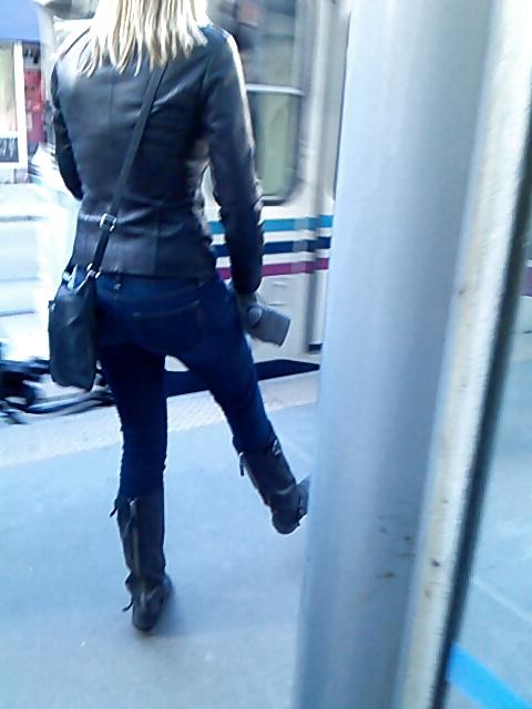 25P Voyeur - Lovely Ladies of Public Transit 2