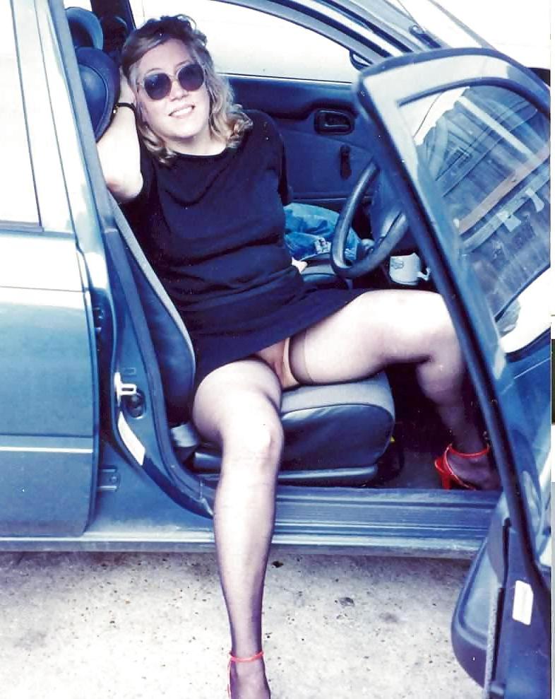 25P NEVER PANTIES UNDER THE SKIRT 14