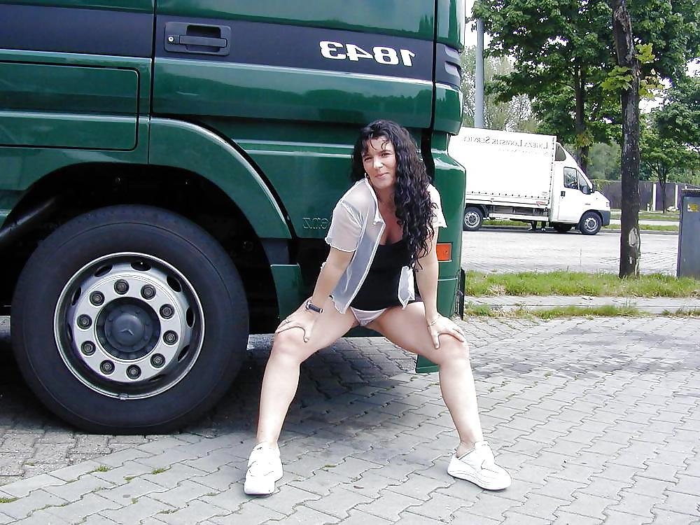 25P Parkplatz Strassennutte