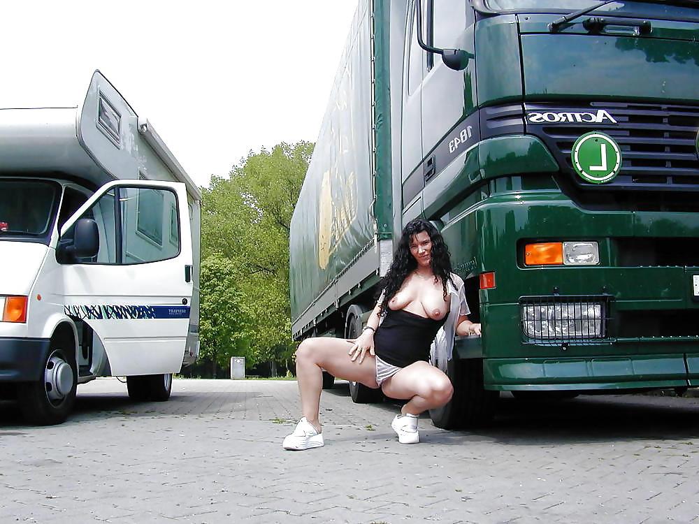 25P Parkplatz Strassennutte