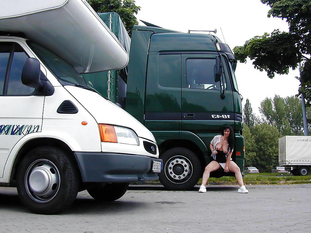 25P Parkplatz Strassennutte