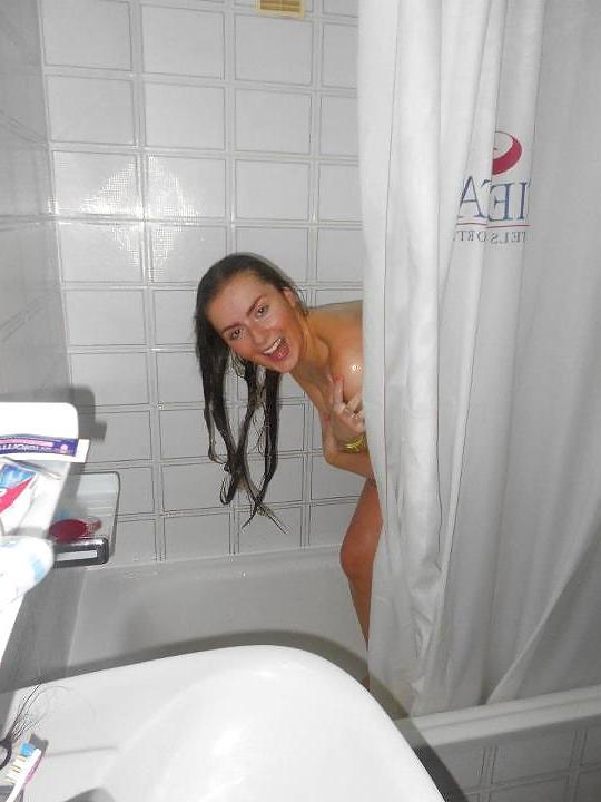 20P Grace, it's time to show the slut you are (part 3)