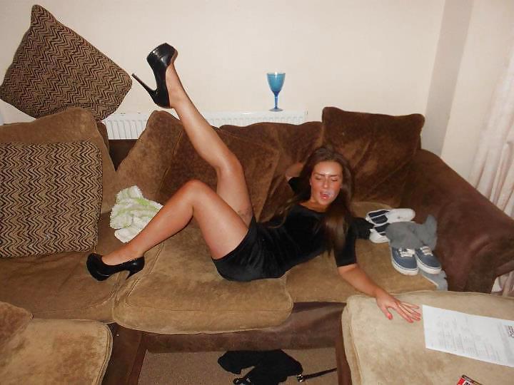 13P Grace, it's time to show the slut you are (part 4)