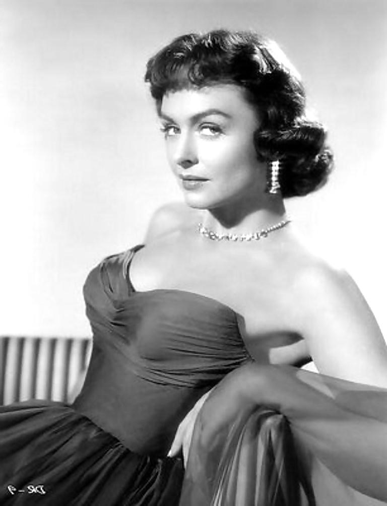 25P Let's Jerk Off Over ... Donna Reed