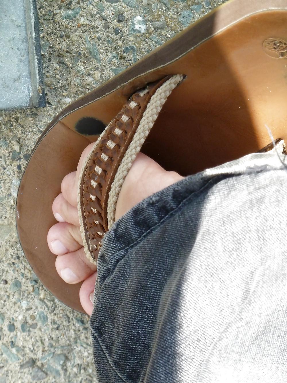 13P THE PERFECT FEET