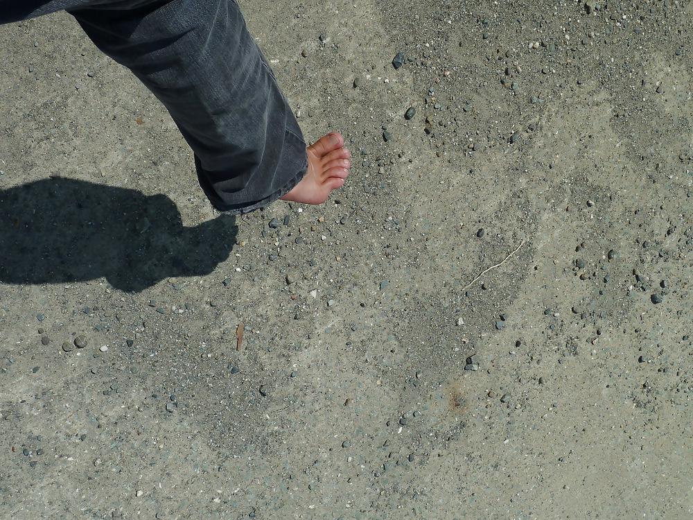 13P THE PERFECT FEET
