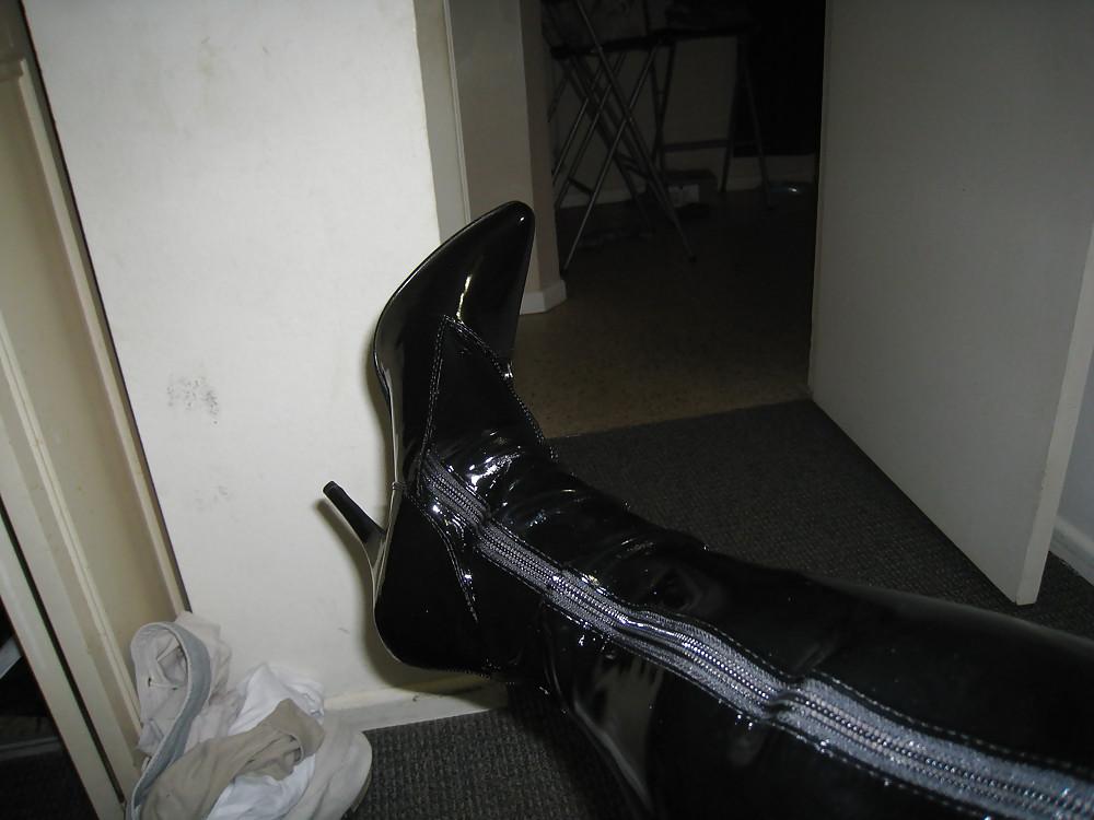 20P Shoe Fetish too! I LOVE my heels!!