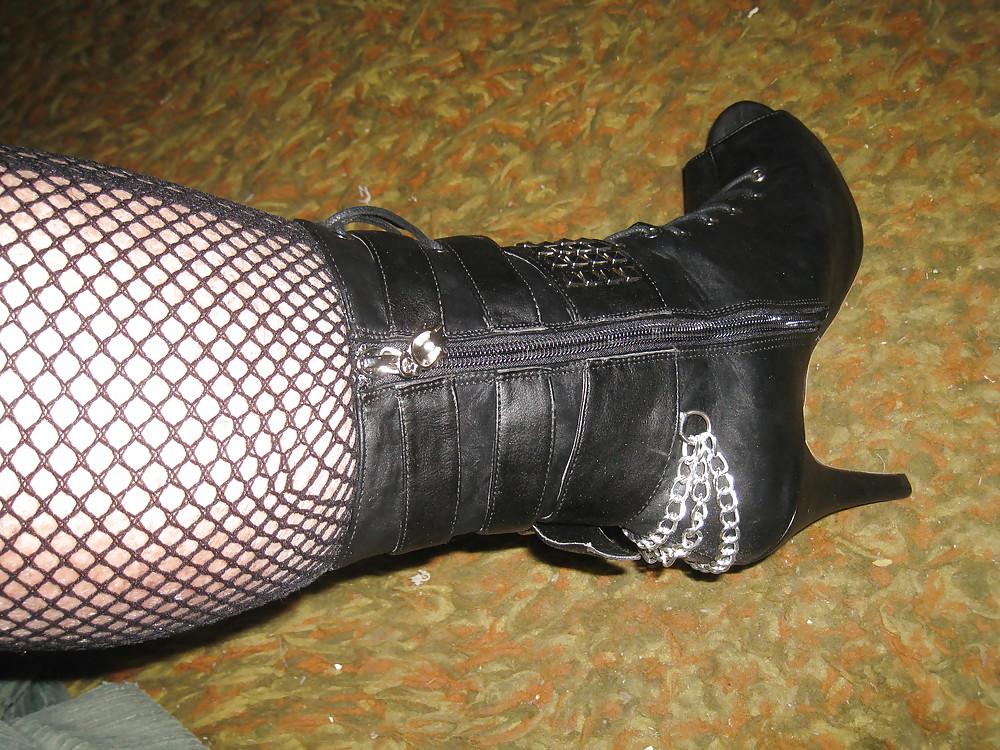 20P Shoe Fetish too! I LOVE my heels!!
