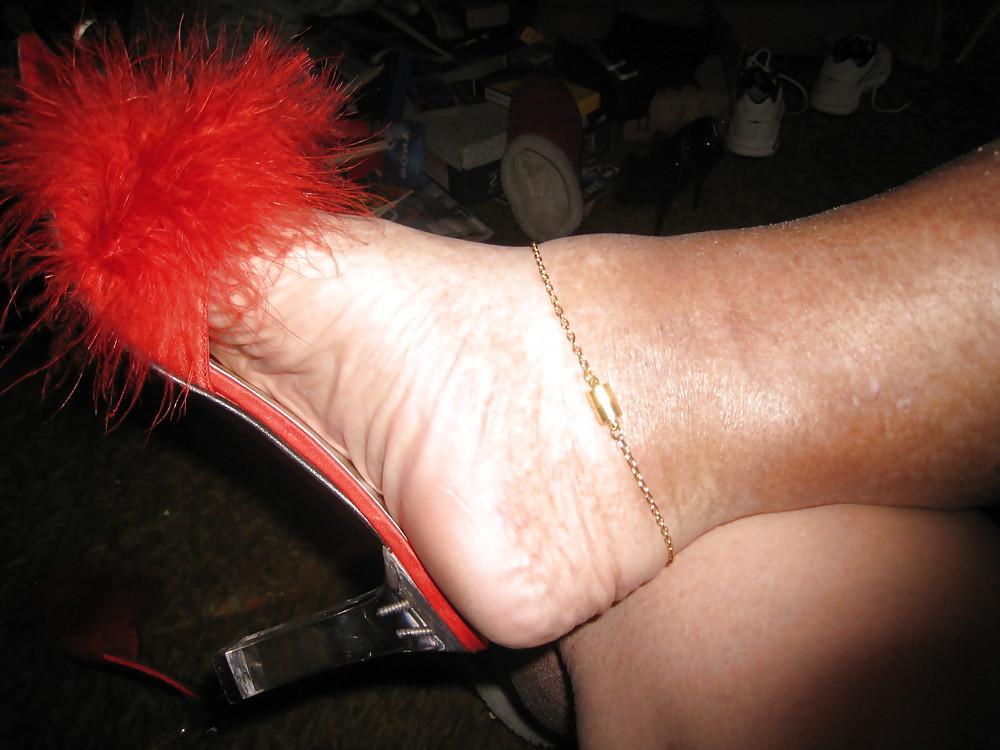 20P Shoe Fetish too! I LOVE my heels!!