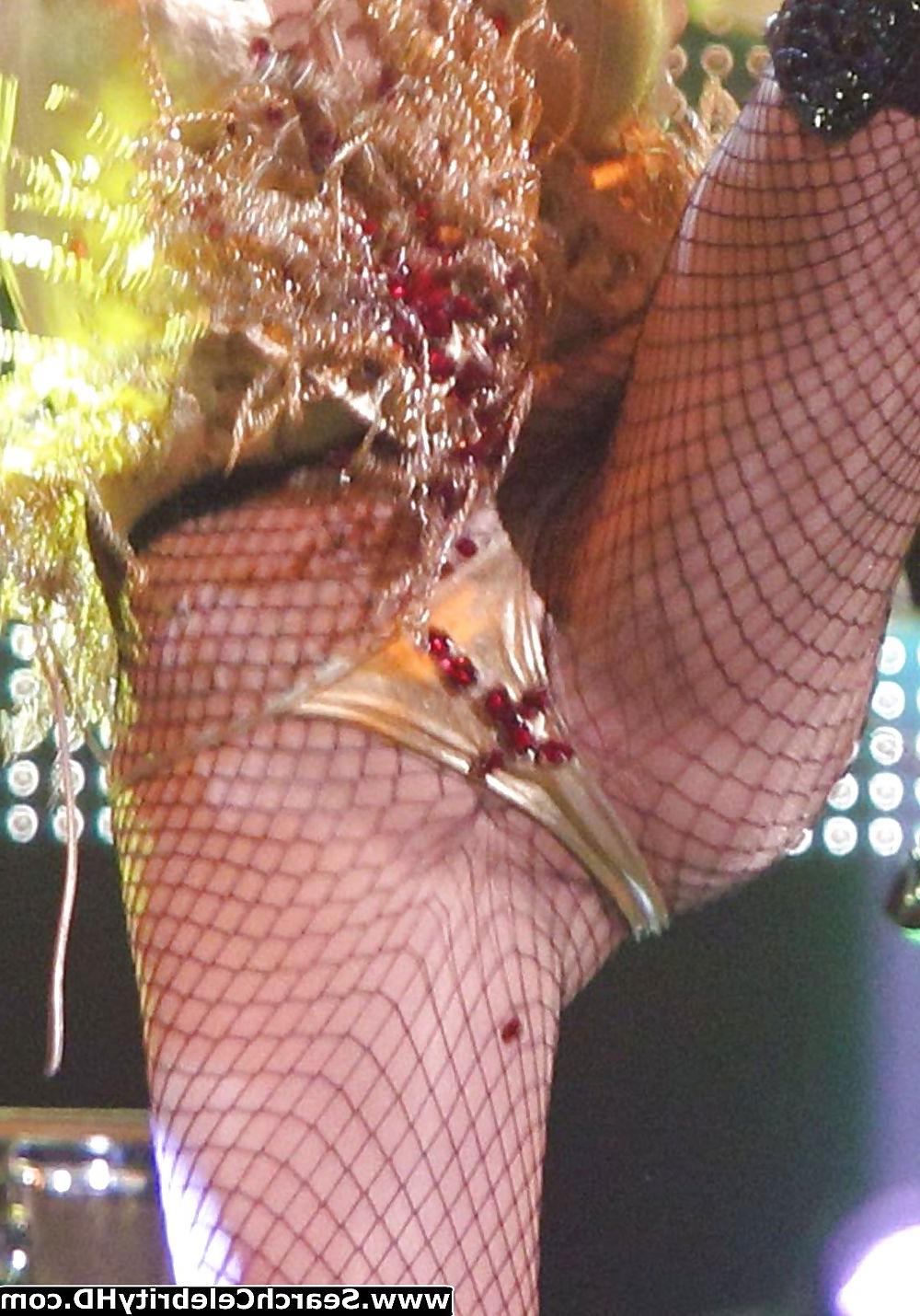 19P Kesha Pussy Lip Slip On The Graham Norton Show