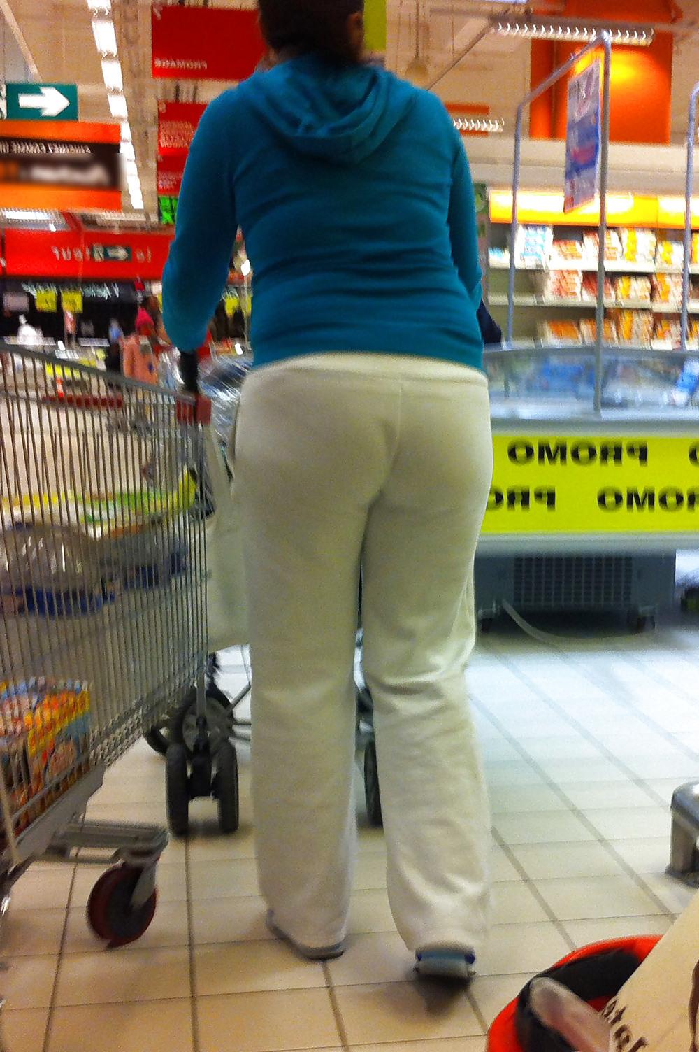 17P Ass, leggings & VPL