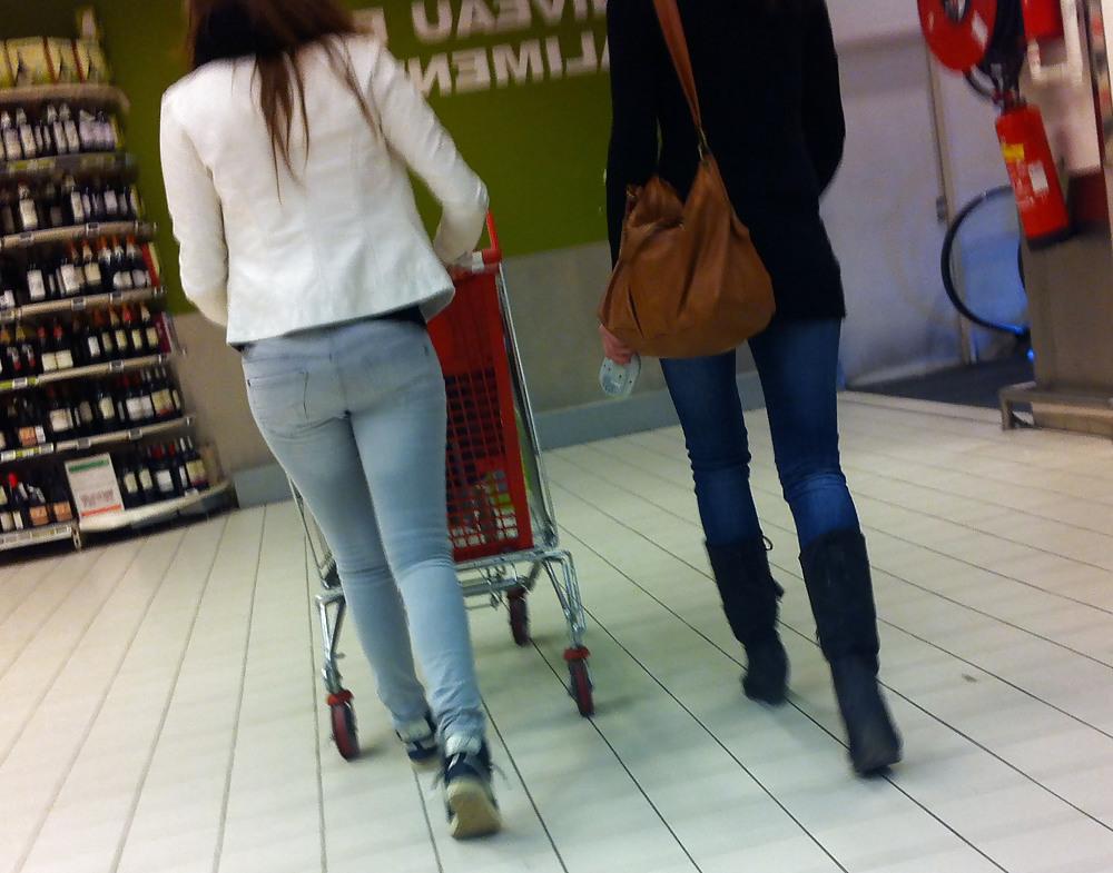 17P Ass, leggings & VPL