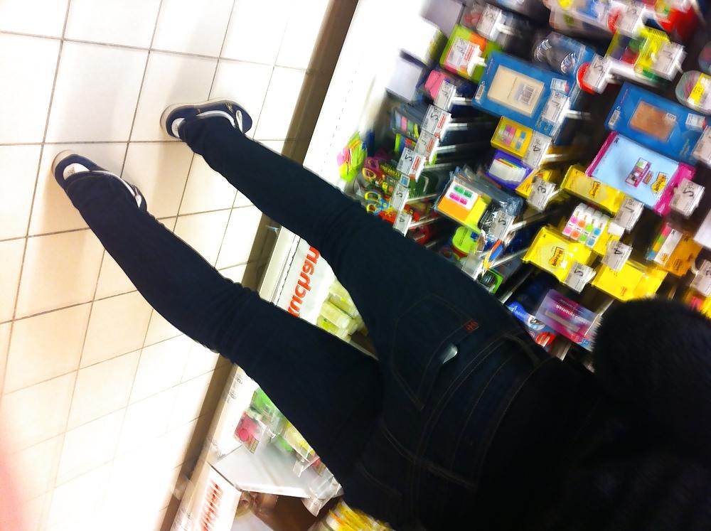 17P Ass, leggings & VPL
